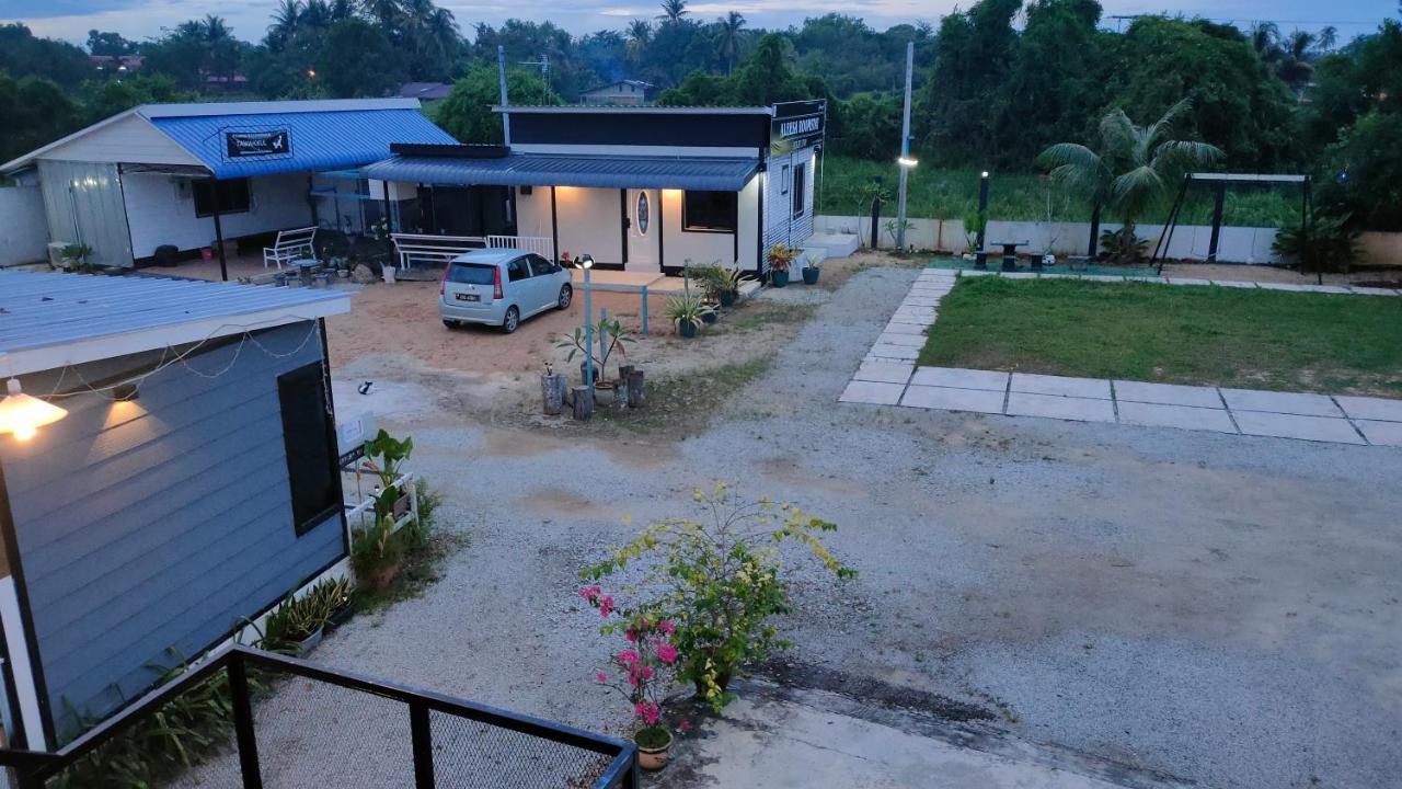 Aleesa Roomstay Pasir Puteh Extérieur photo